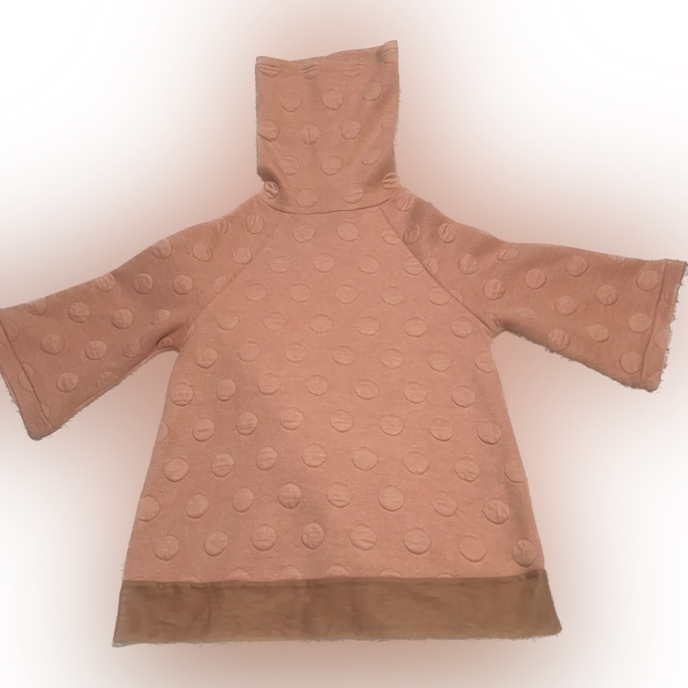 NWT THML Clothing Peach/Tan 3/4 Sleeve Turtleneck Top-Small